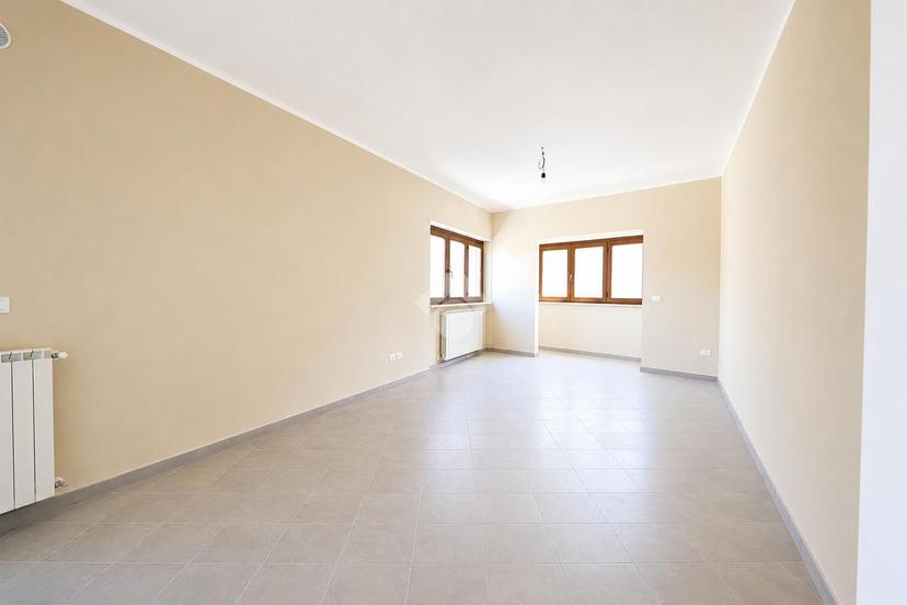 Trilocale in Via Piscignola 6, L'Aquila