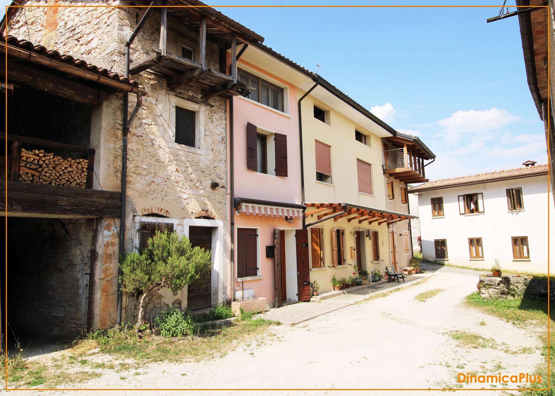 Villa a schiera in Via IV Novembre, Miane
