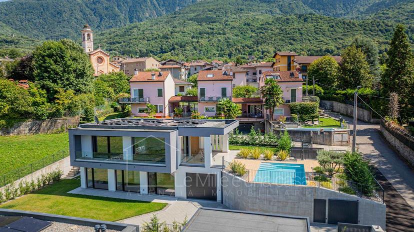 Villa in Via Perlino, Colico — foto 2 di 5
