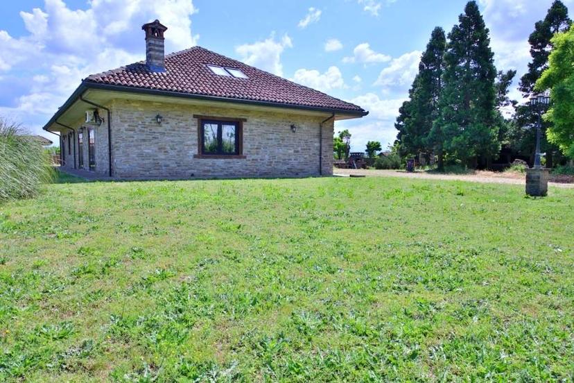 Villa unifamiliare in Strada Carezzare, Tortona — foto 2 di 5