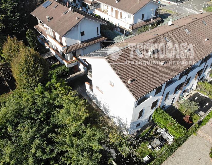 Villa a schiera in Villetta a Schiera Via Madonna Assunta 34, Bareggio — foto 2 di 5
