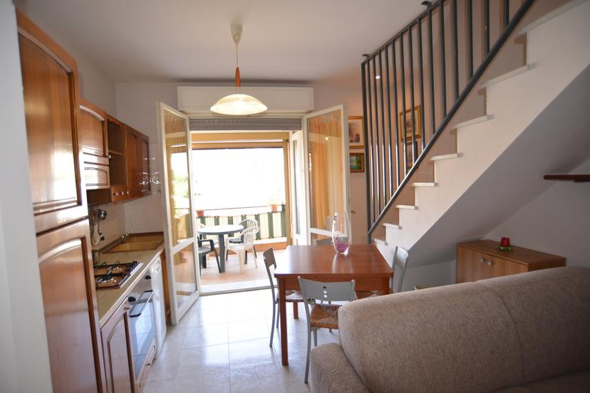 Trilocale in Via Sabazia 13, Vado Ligure — foto 2 di 5
