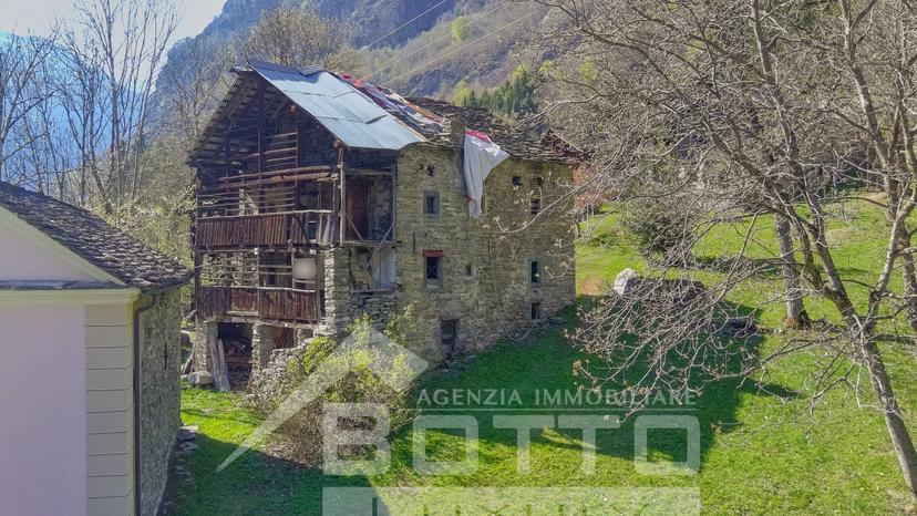 Baita in Piana Toni, Mollia — foto 4 di 5