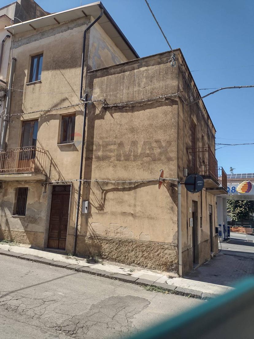 Casa indipendente, Mirabella Imbaccari
