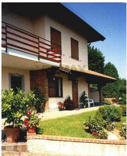 Villa, Dormelletto — foto 4 di 5