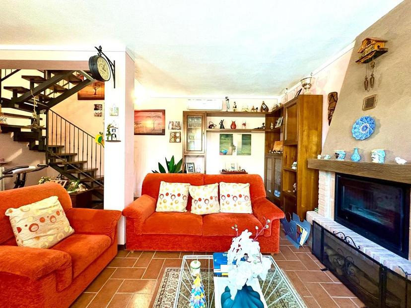 Villa a schiera in Via Baroni, Vernasca — foto 4 di 5