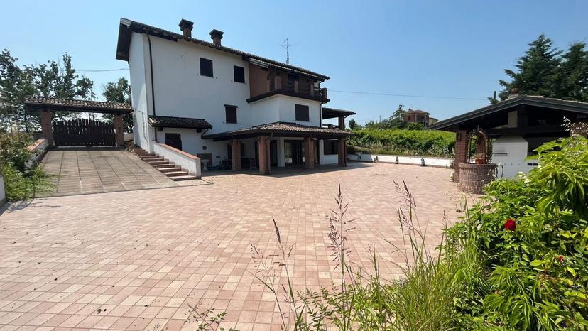 Villa in Vicobarone 93, Ziano Piacentino — foto 3 di 5