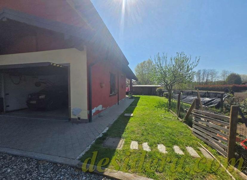 Villa unifamiliare, Castelletto sopra Ticino — foto 5 di 5