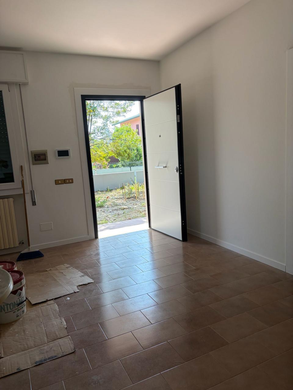 Villa in Via Montello, Noale