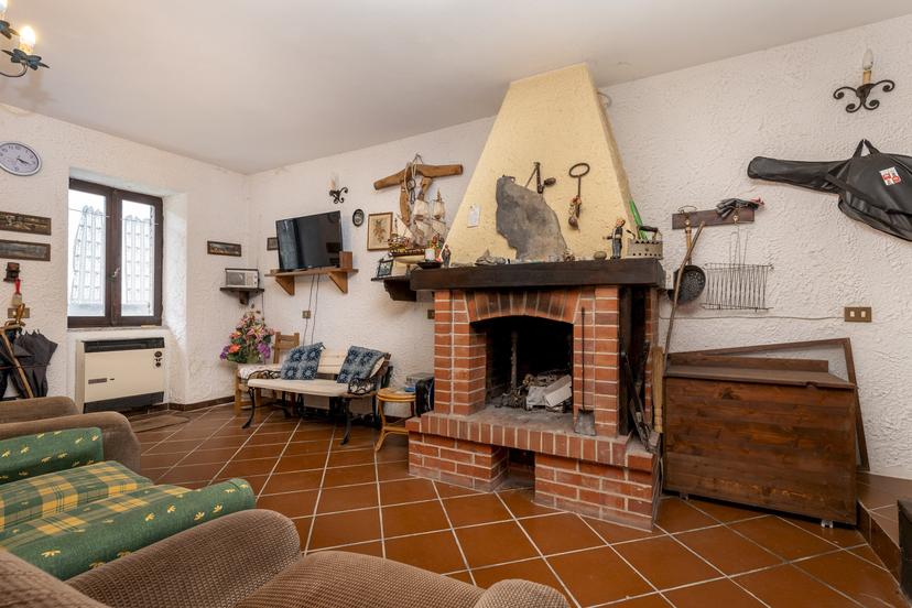 Appartamento in Frazione Airale, Valloriate — foto 2 di 5