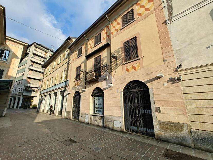 Casa indipendente in Via Giacomo Matteotti 13, Cantù — foto 2 di 5