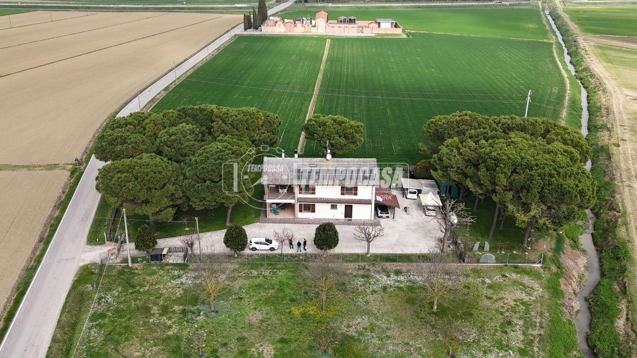 Villa, Forlì