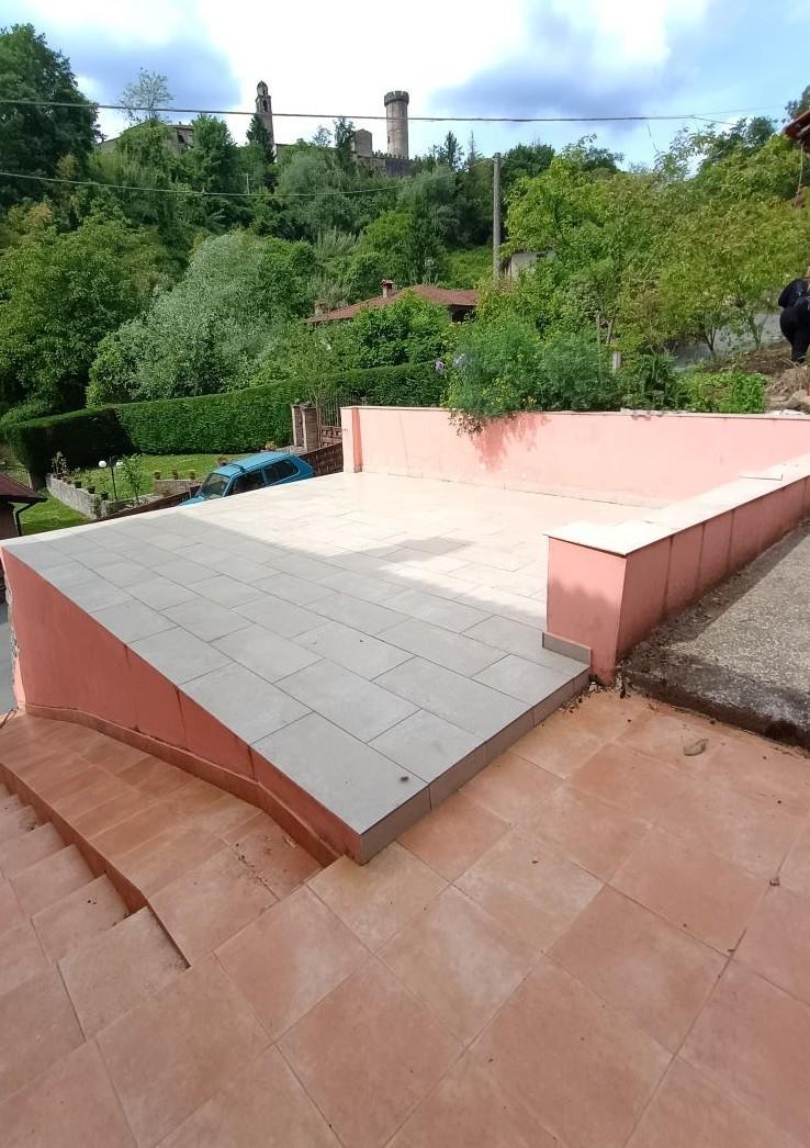 Porzione di casa, Villafranca in Lunigiana