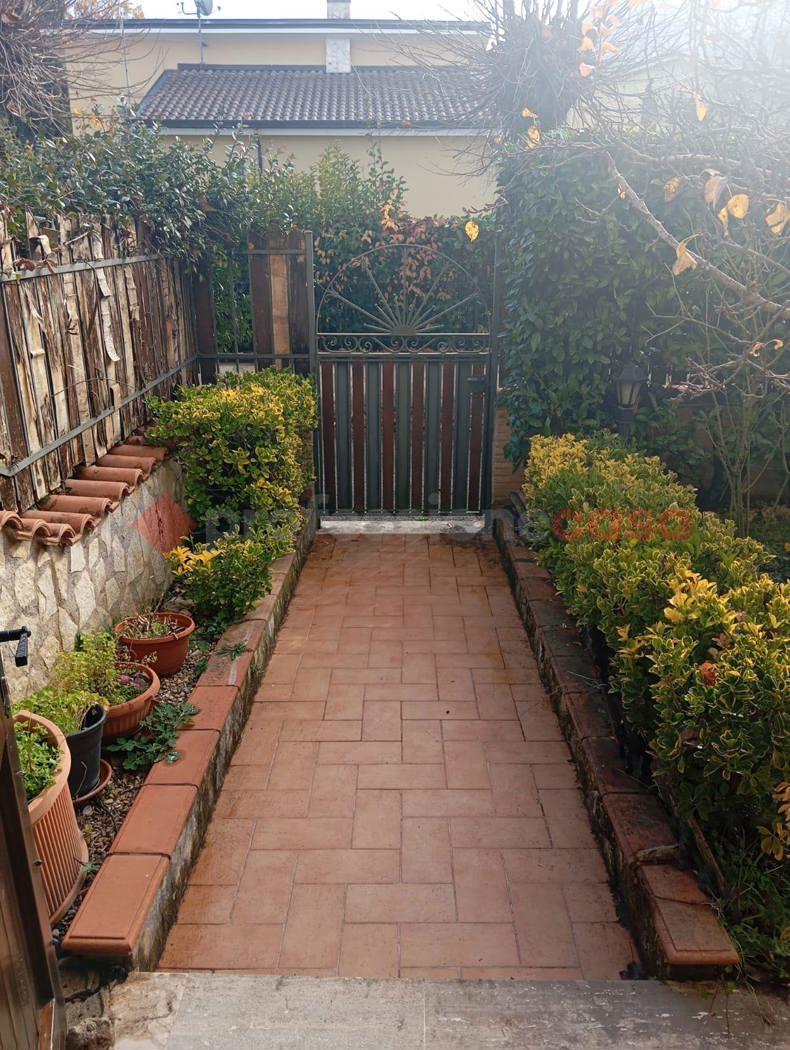Villa plurifamiliare in Via Fabrizio De Britis 4, Rocca di Botte — foto 5 di 5