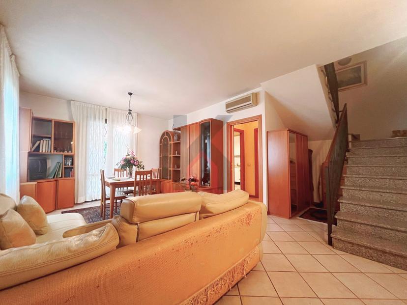 Porzione di villa in Via Bengasi, Forlì — foto 4 di 5
