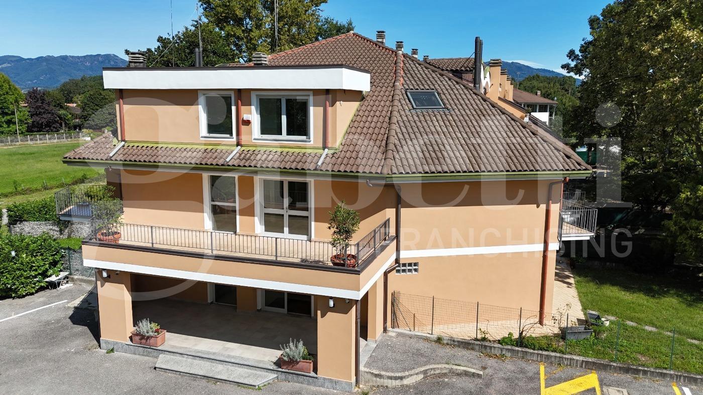 Bilocale in Via degli Alpini  880, Ispra
