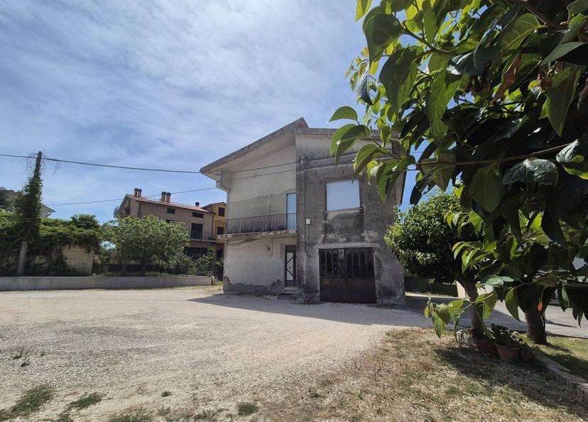 Casa indipendente in Contrada Coste 16, Staffolo — foto 5 di 5