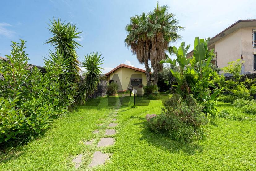 Villa in Via Verona 4/a, Mascalucia — foto 4 di 5