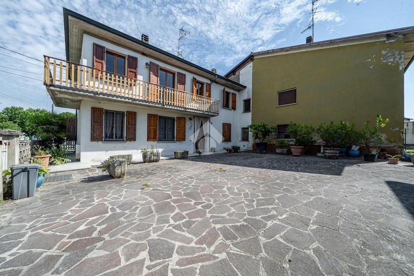 Casa indipendente in Via Matteotti 58, Campegine — foto 4 di 5