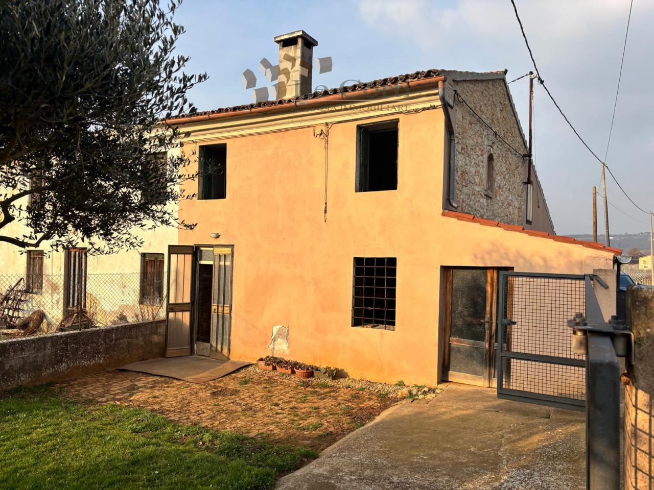 Villa a schiera, Alonte