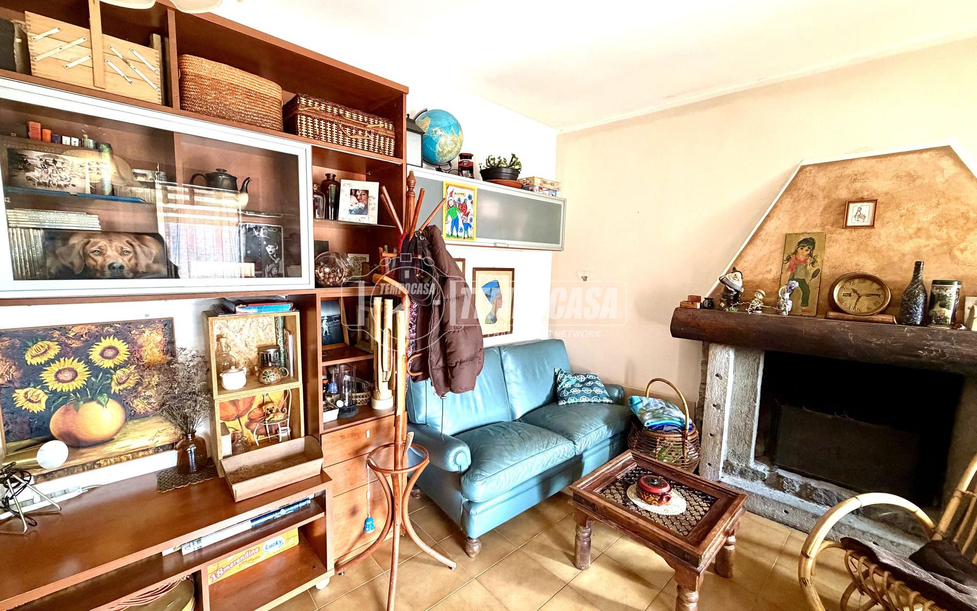 Casa indipendente in Via Fontanella, Adrara San Rocco