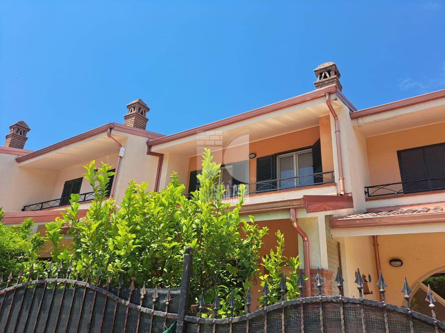 Villa a schiera in Via Indonesia, Crotone