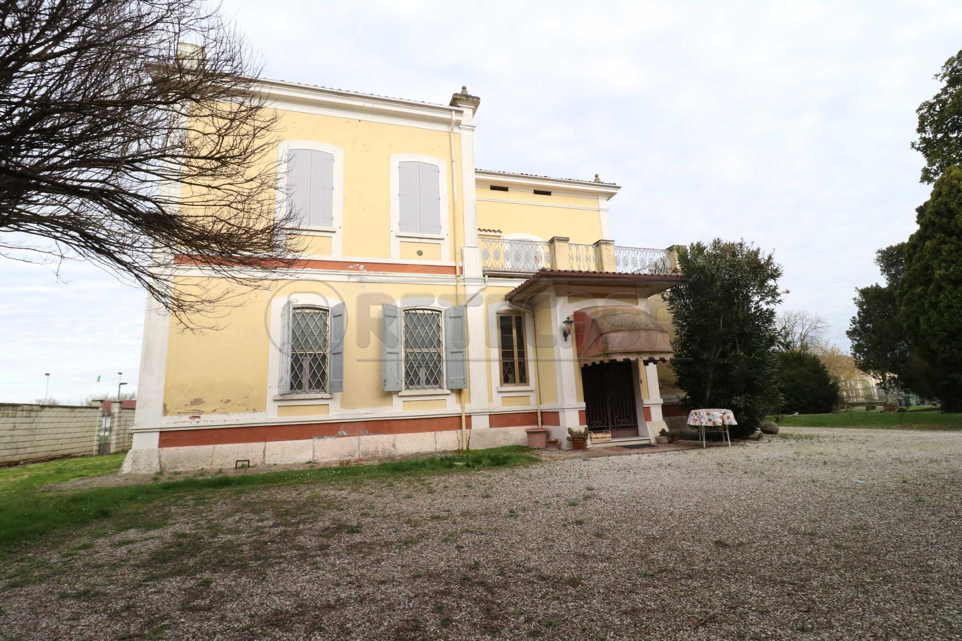 Appartamento in Via Madonna della Pioppa 25, Bondeno
