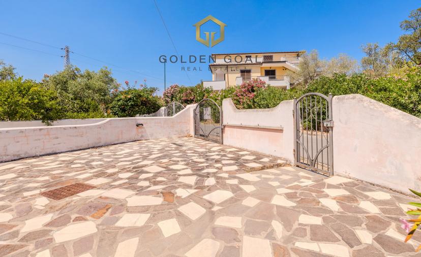 Villa a schiera in Via Sos Alinos, Orosei — foto 4 di 5
