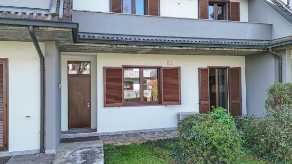 Villa a schiera in Via Cesare Battisti 37, Caravaggio — foto 2 di 5