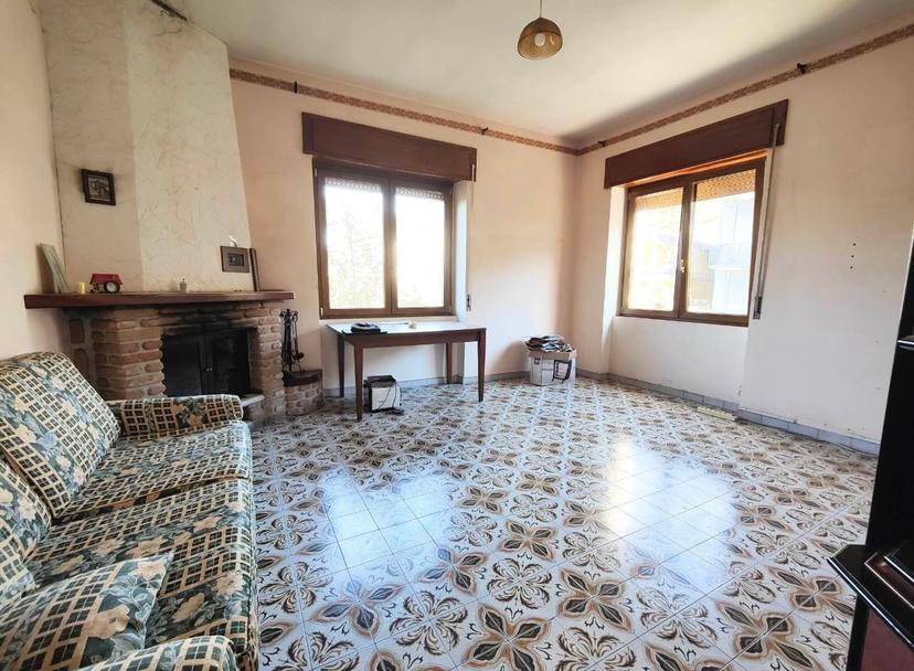Villa in Via Buonuominini, Serino — foto 4 di 5