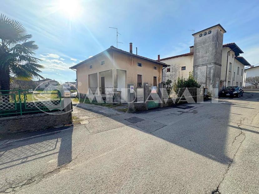 Casa indipendente in Via Monte Fara 5, Maniago — foto 4 di 5