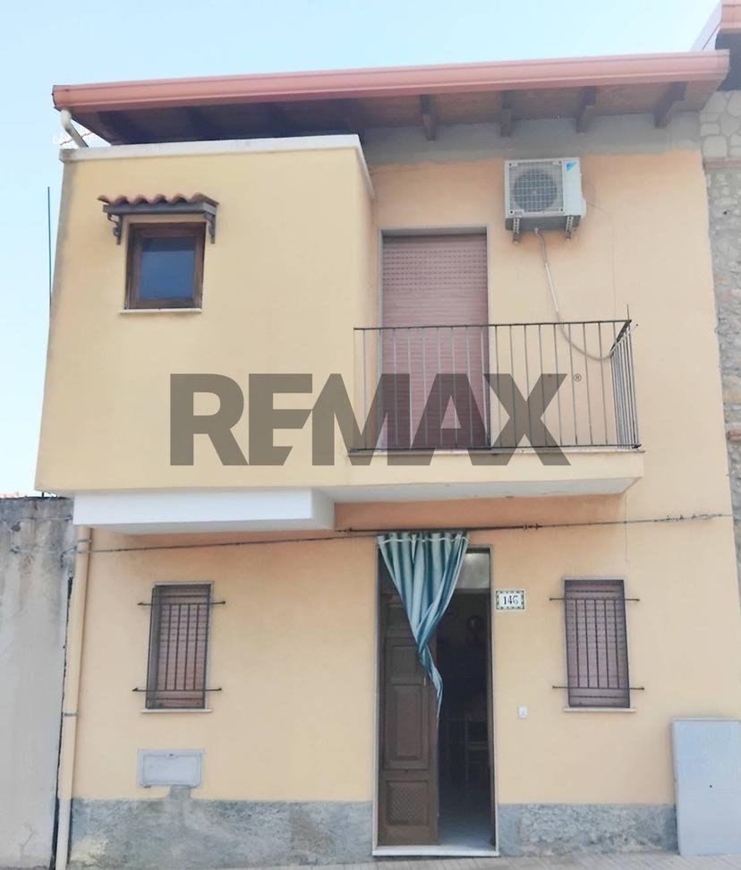 Casa indipendente in Carlo Alberto della Chiesa 103, Librizzi — foto 2 di 5