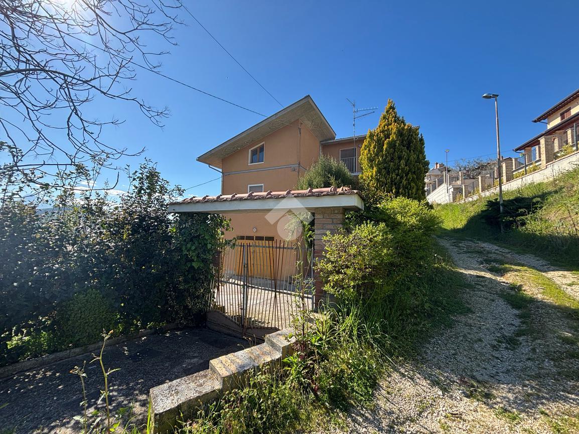 Casa indipendente in Contrada Petrilli Basso 28, Cellino Attanasio