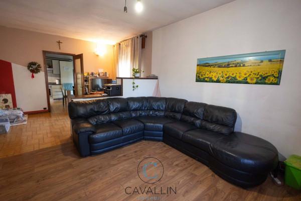 Villa bifamiliare in Via Piave 108, Montebelluna — foto 2 di 5