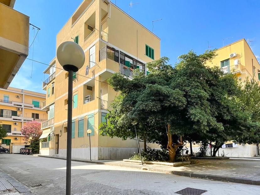 Trilocale in Via Giolitti Is 26/d, Messina