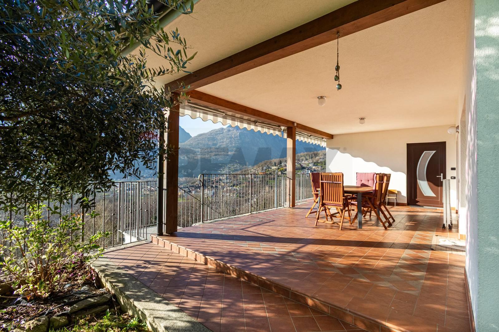 Villa in Fraz. Cresta 2b, Masera