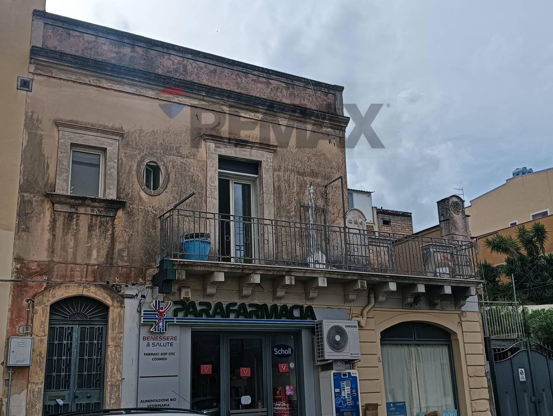 Casa indipendente in Via Giovanni Verga 13, Militello in Val di Catania