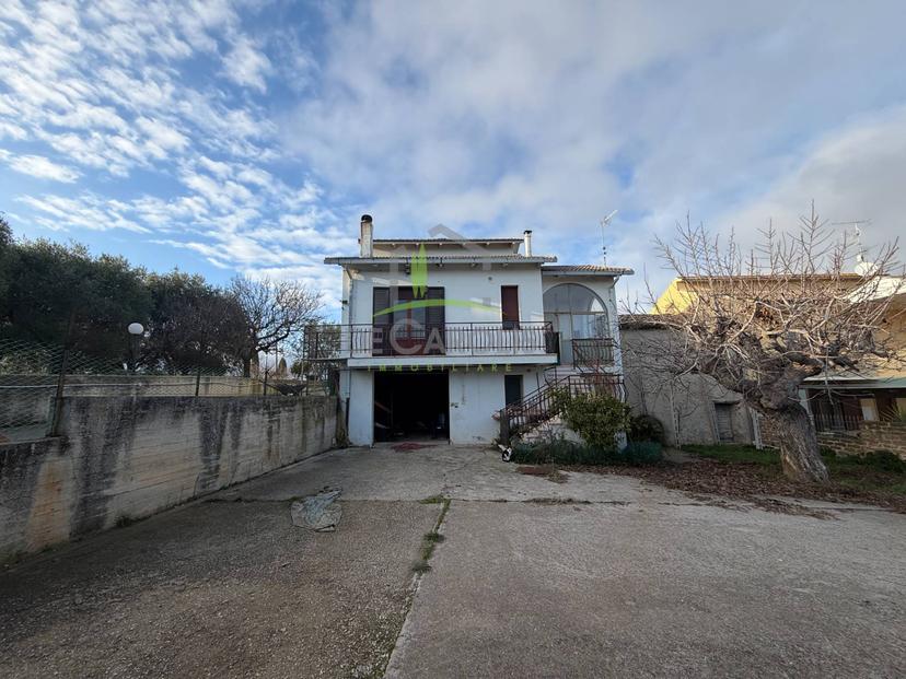 Casa indipendente in Contrada Sant'Andrea, Cupra Marittima