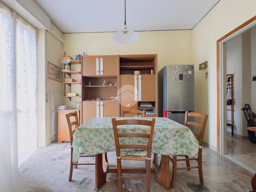 Trilocale in Via Monte San Genesio 11, Milano