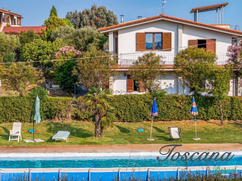 Villa unifamiliare in Località Santa Corinna Snc, Follonica — foto 2 di 5