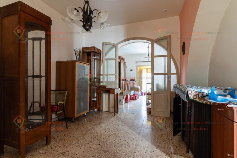 Bilocale, Siracusa