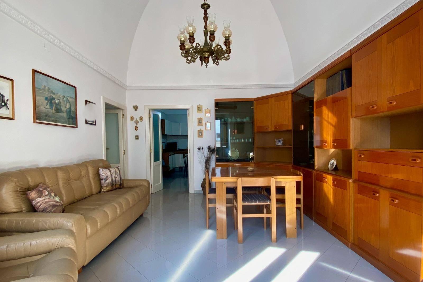 Casa indipendente in Via Muro 100, Massafra