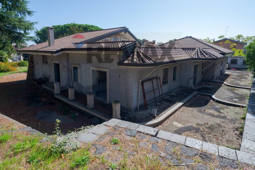 Villa in Corso Cristoforo Colombo Sn, Trecastagni — foto 2 di 5