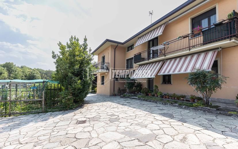 Trilocale in Via California 3, Nibionno — foto 2 di 5