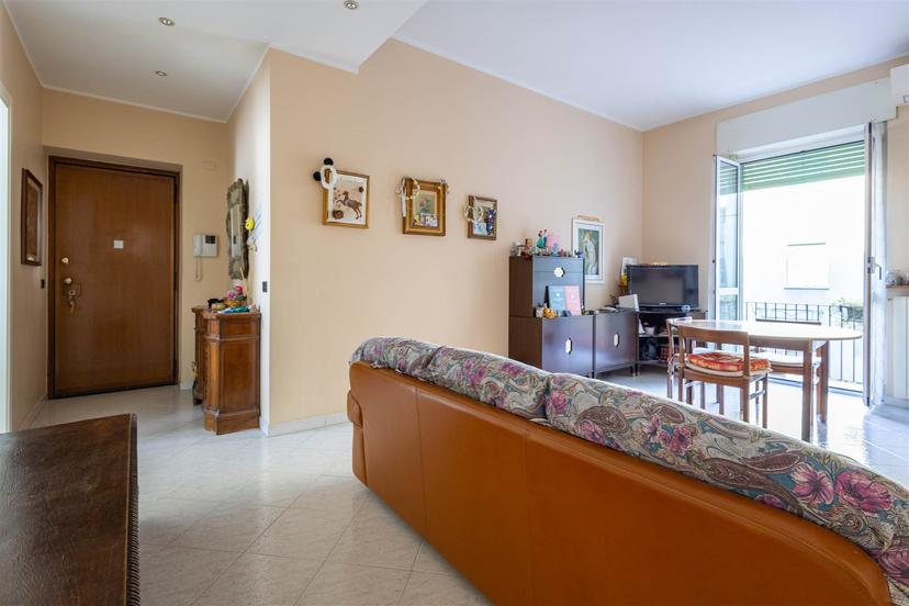 Trilocale in Via Fratelli Bandiera, Sesto San Giovanni — foto 2 di 5