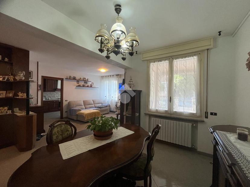 Quadrilocale in Via G. Pascoli 5, Castelnovo di Sotto
