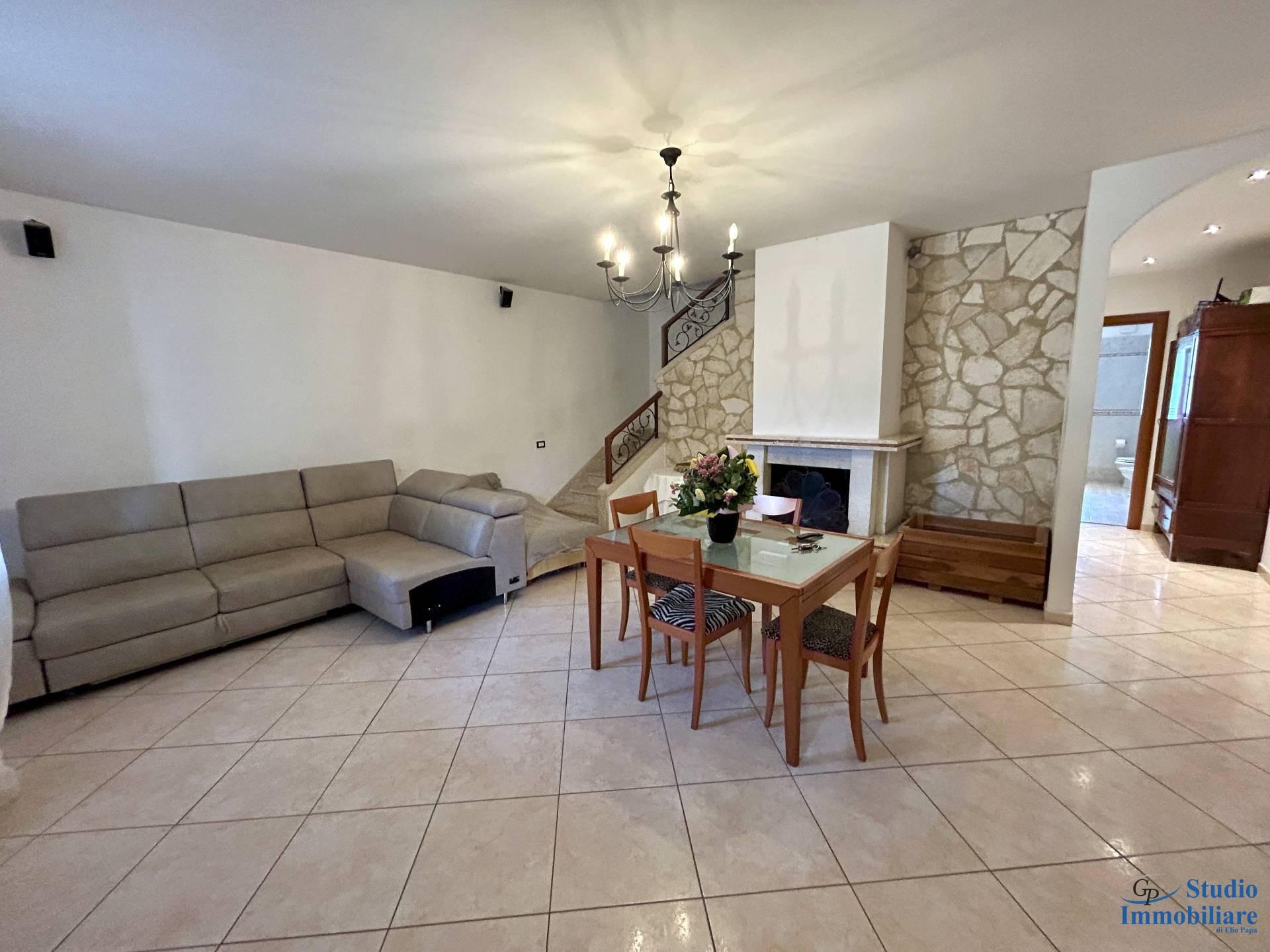Villa a schiera in Via Ucraina, Fondi