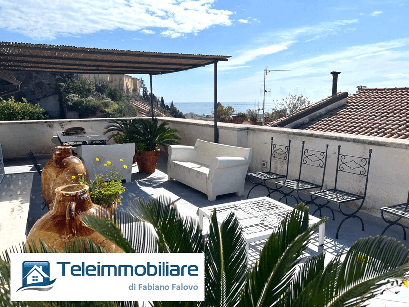 Attico in Via Galba Sergio, Terracina — foto 3 di 5