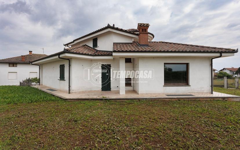 Appartamento in Via Salmour 64, Trinità — foto 2 di 5