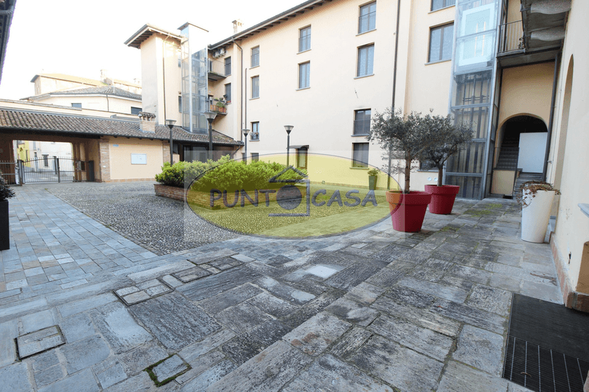 Trilocale in Via Emilio Azzi 86, San Colombano al Lambro — foto 2 di 5